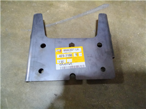NEW LH BRACKET 4237190, photo 1 of 2