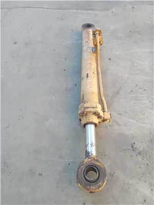 Part Number: CYL-225-8J1698       for Caterpillar 225  