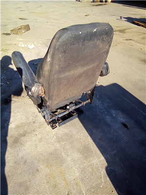 Part Number: SEAT-D250D-7U9940    for Caterpillar D250D