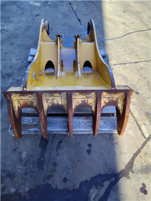 Part Number: THUMB-320GC-4180283  for Caterpillar 320GC