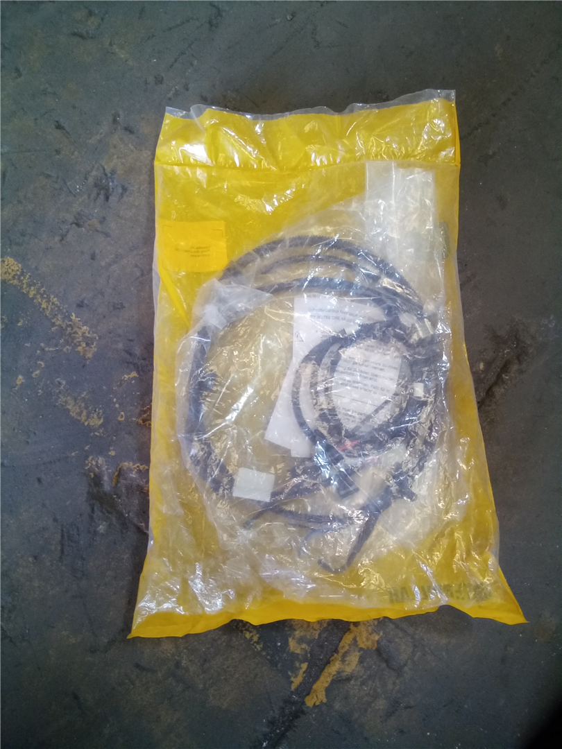 CAT 5139158 part 1