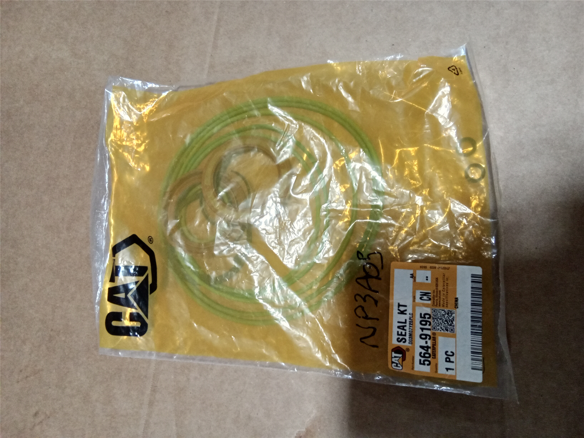 CAT 5649195 part 1
