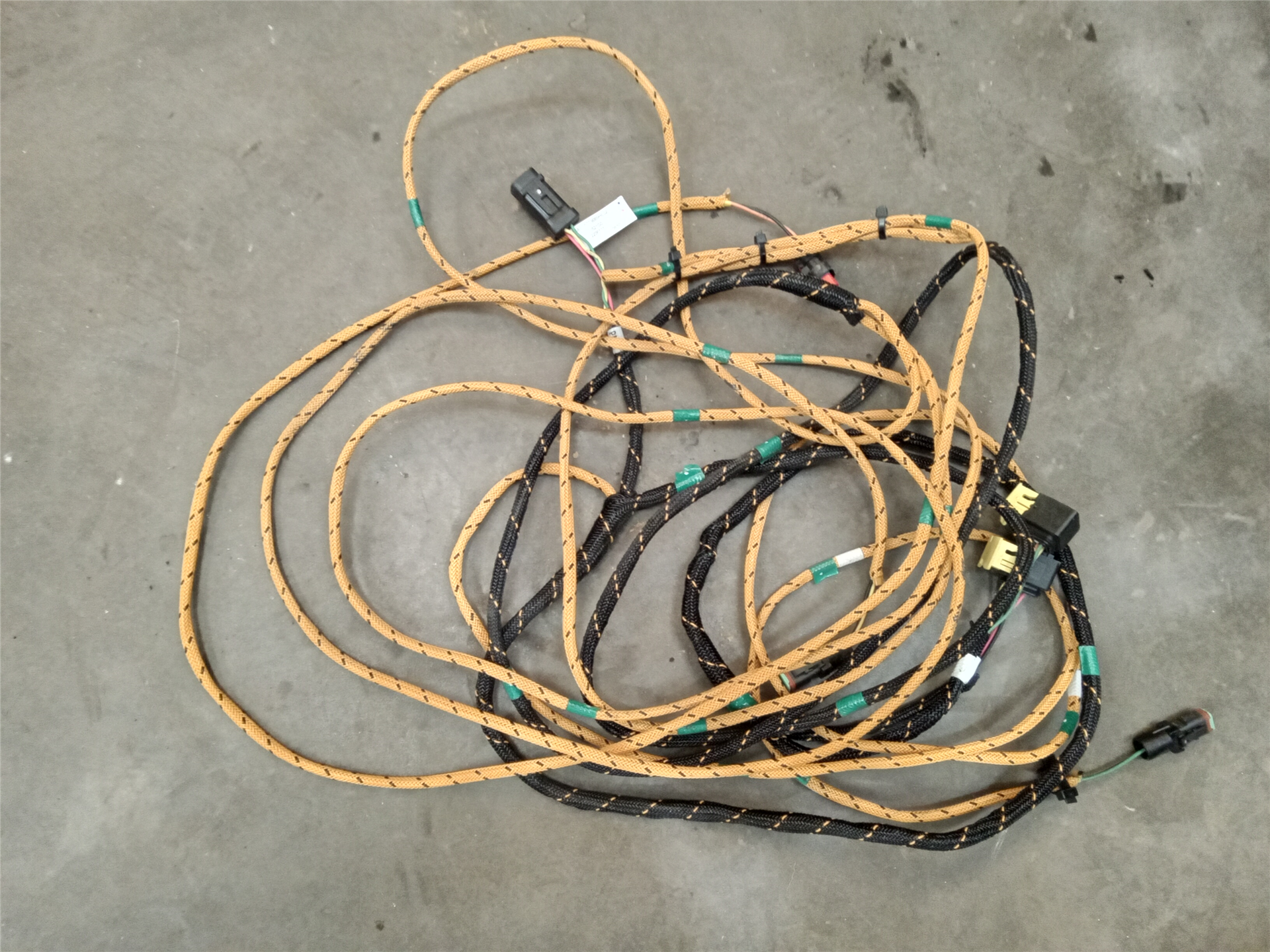 CAT 5779069 part 1