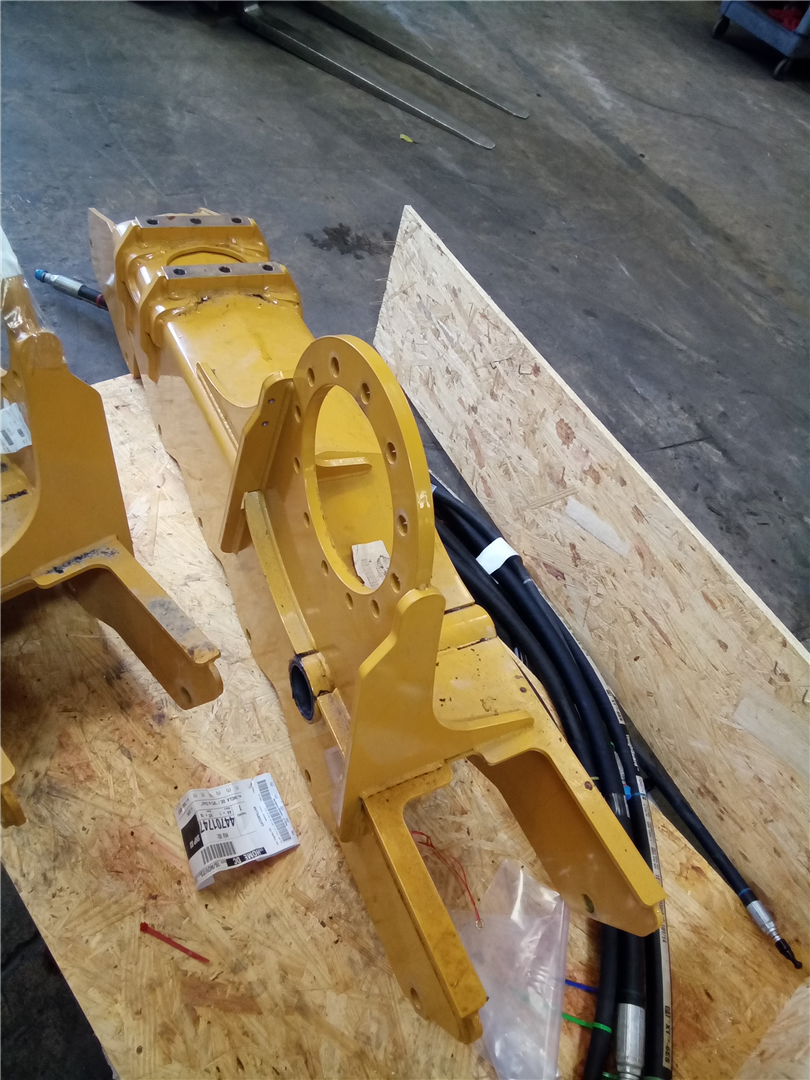 CAT 5883598 part 2
