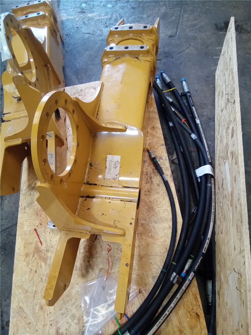 CAT 5883598 part 3