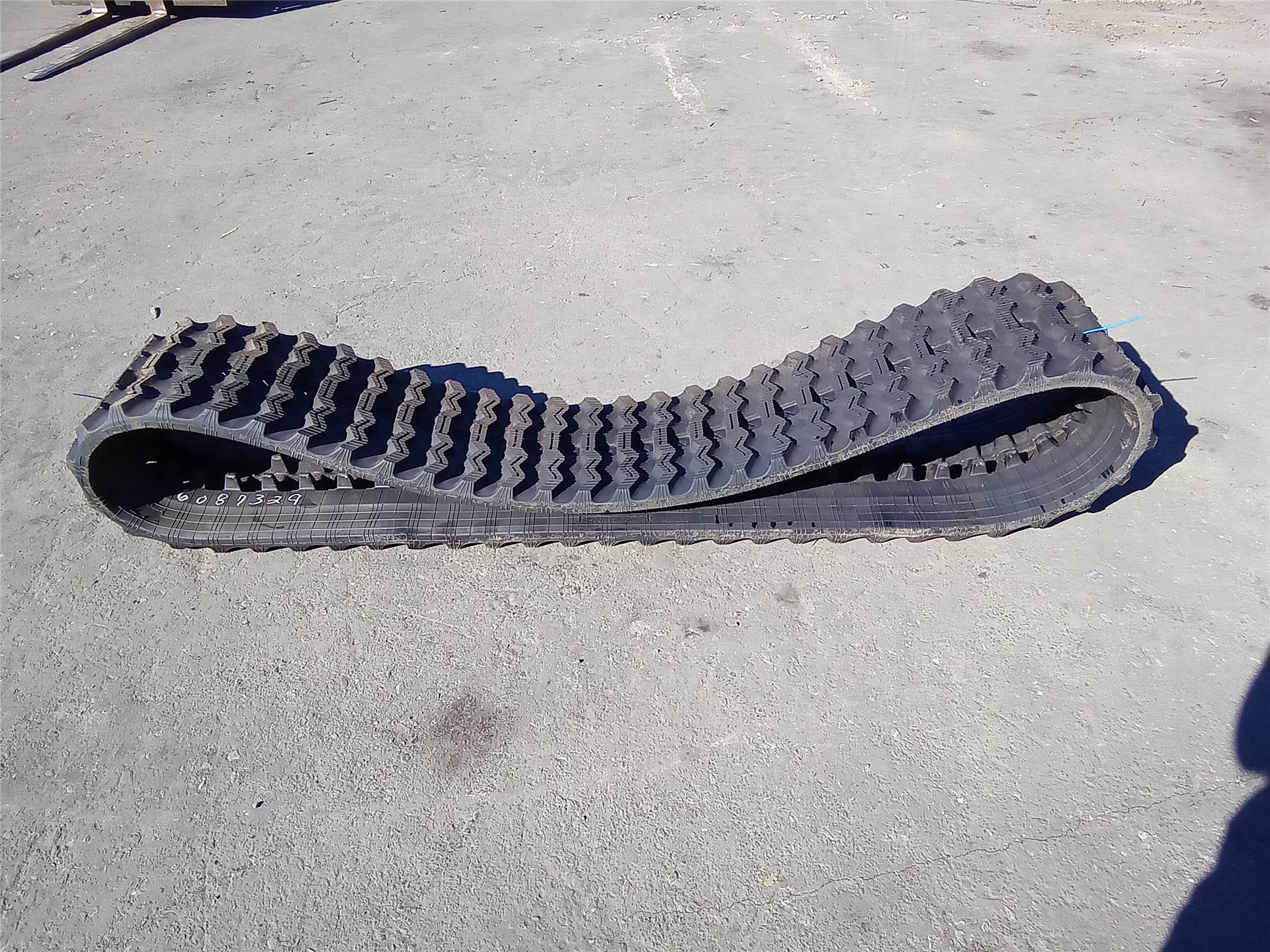 CAT 6087329 part 1