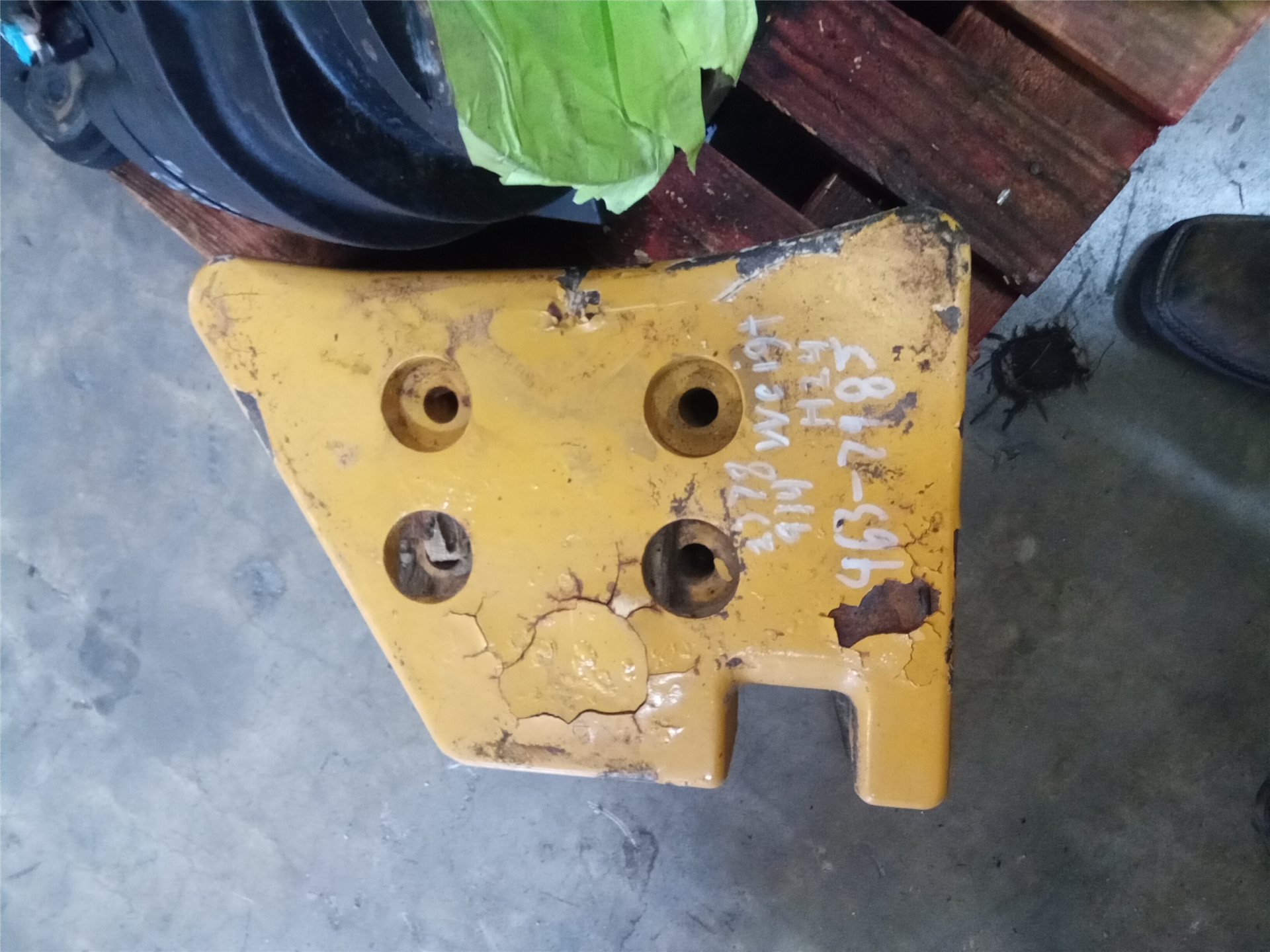 CAT 4637985 part 1