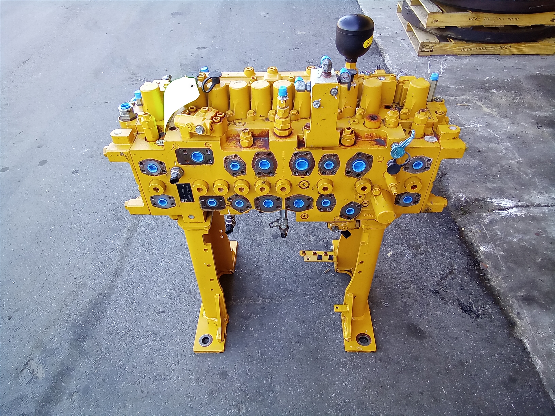 CAT 5558147 part 1