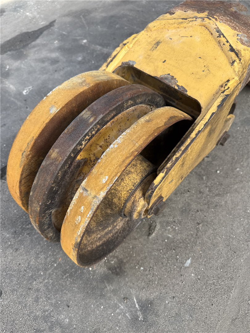 CAT 5883588 part 4