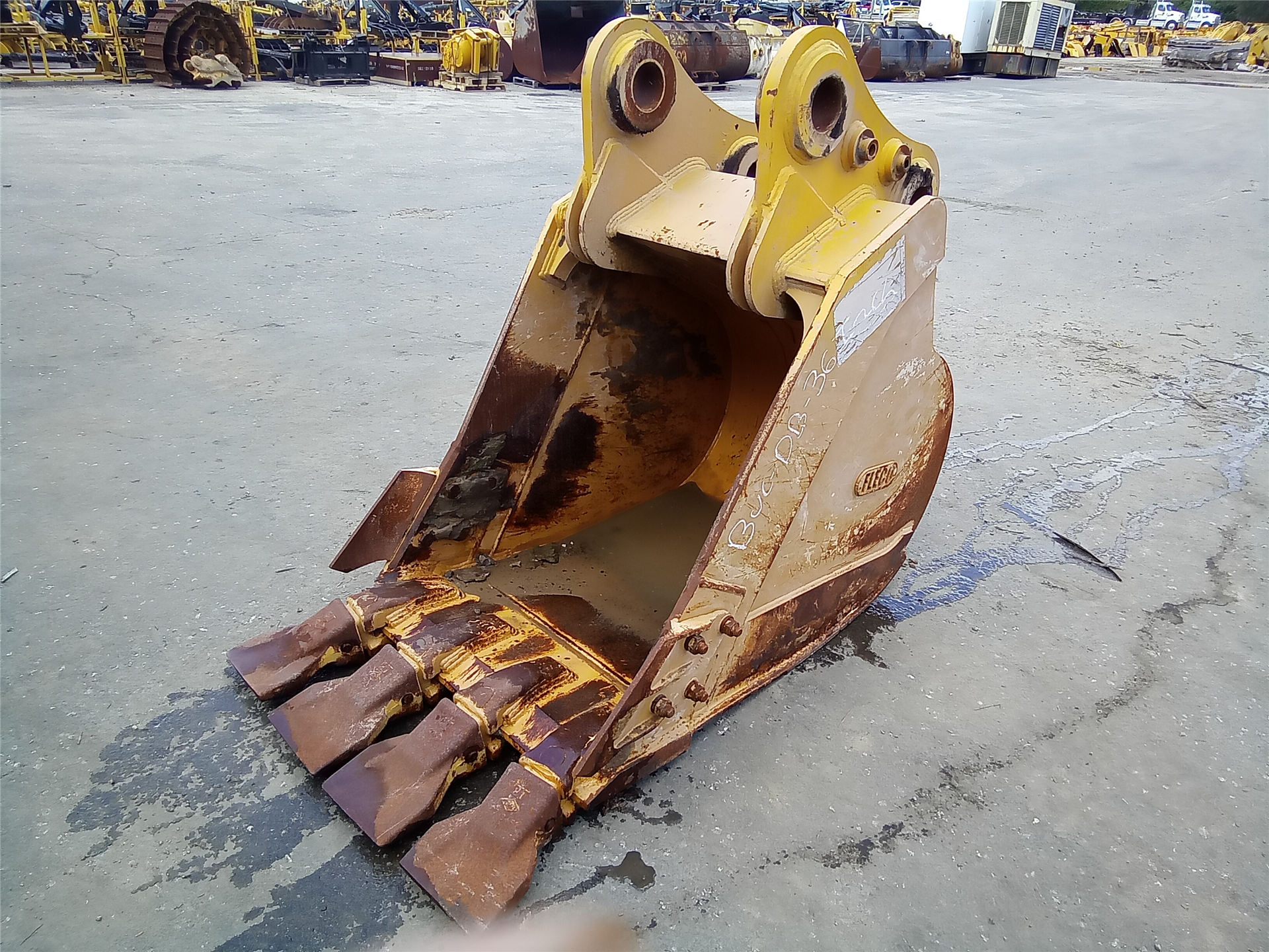 CAT BUCDB36INCH part 5