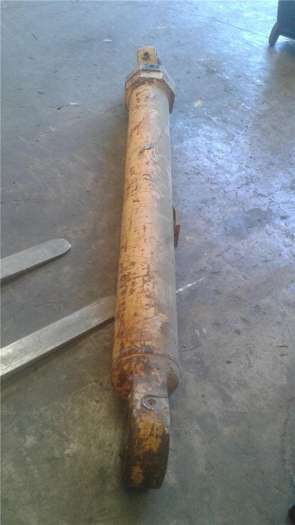 CAT 8J3720 part 1