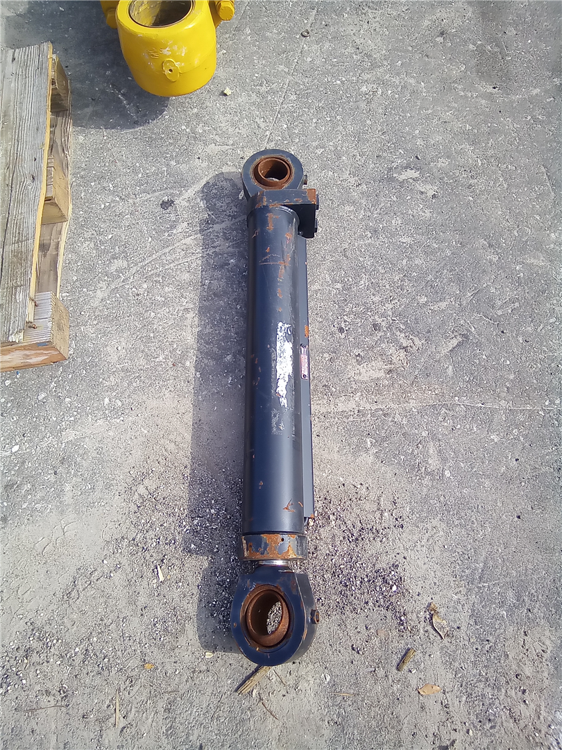 CAT CYL320PD137220 part 1