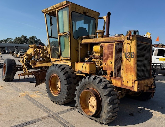 CAT MACHINE12G2562 part 2
