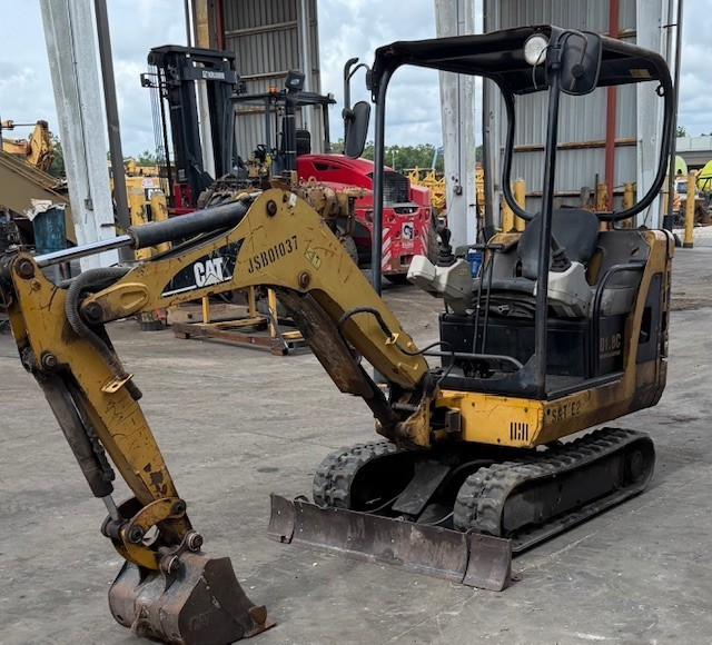 CAT MACHINE30182642 part 1